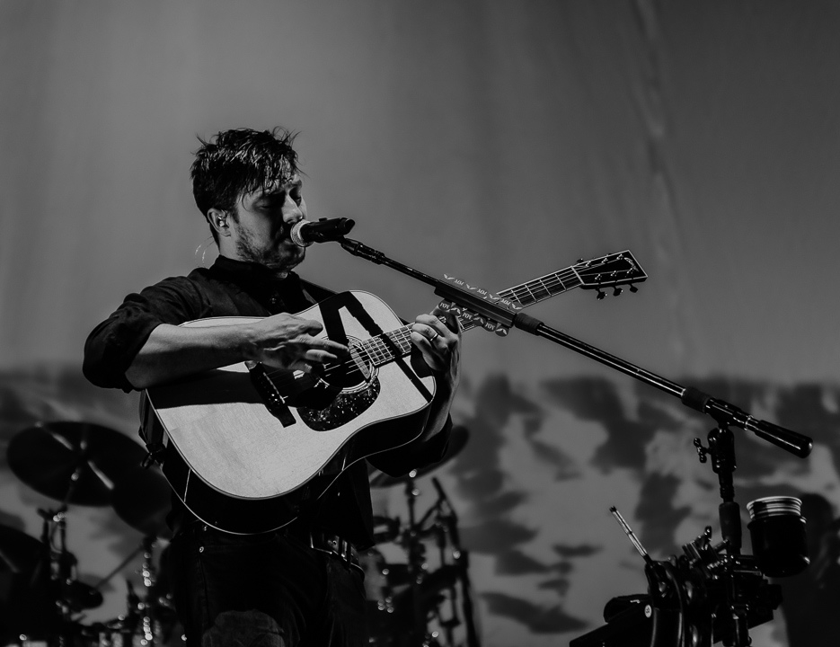 Mumford & Sons: Delta Vs Wilder&nbsp;Mind